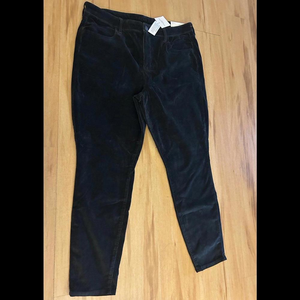 American Eagle Stretch High Waisted Corduroy Jegging